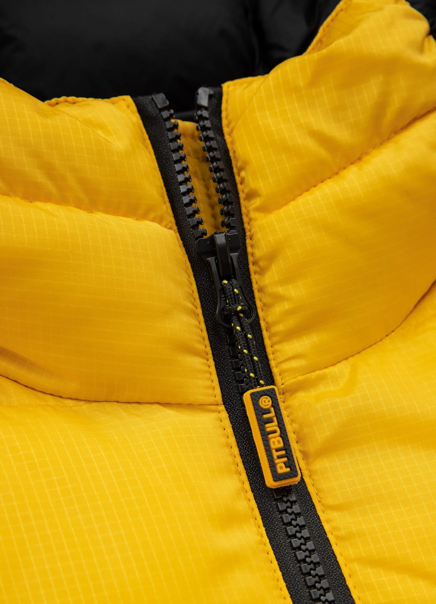 Evergold Hooded Jacket - Black/Yellow