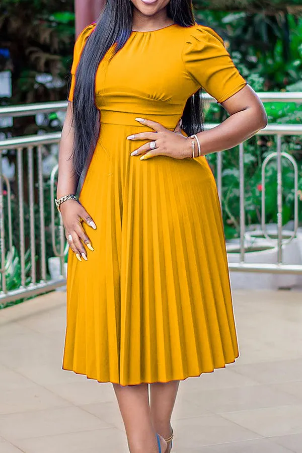 Fashionable Short Sleeve Pleated Solid Dress