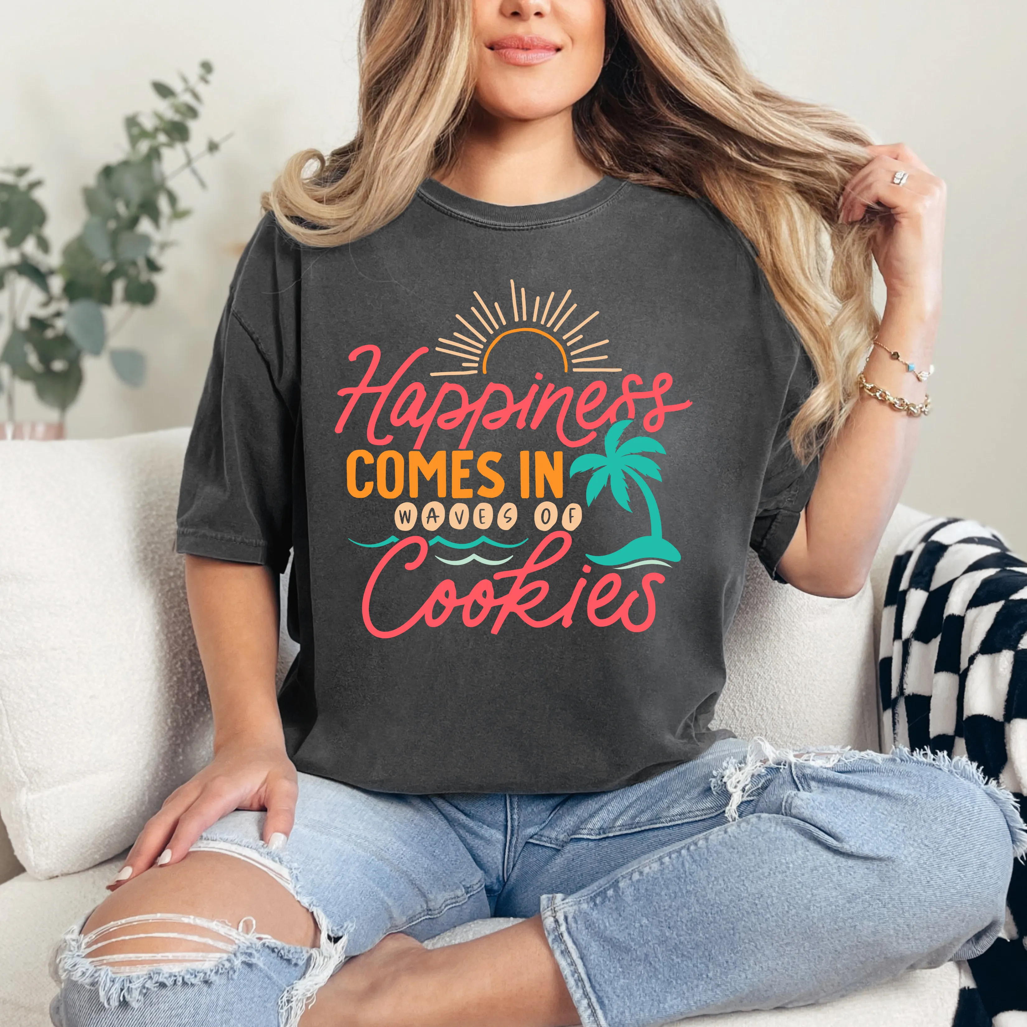 Happiness Comes in Waves [palm tree] - T-Shirt