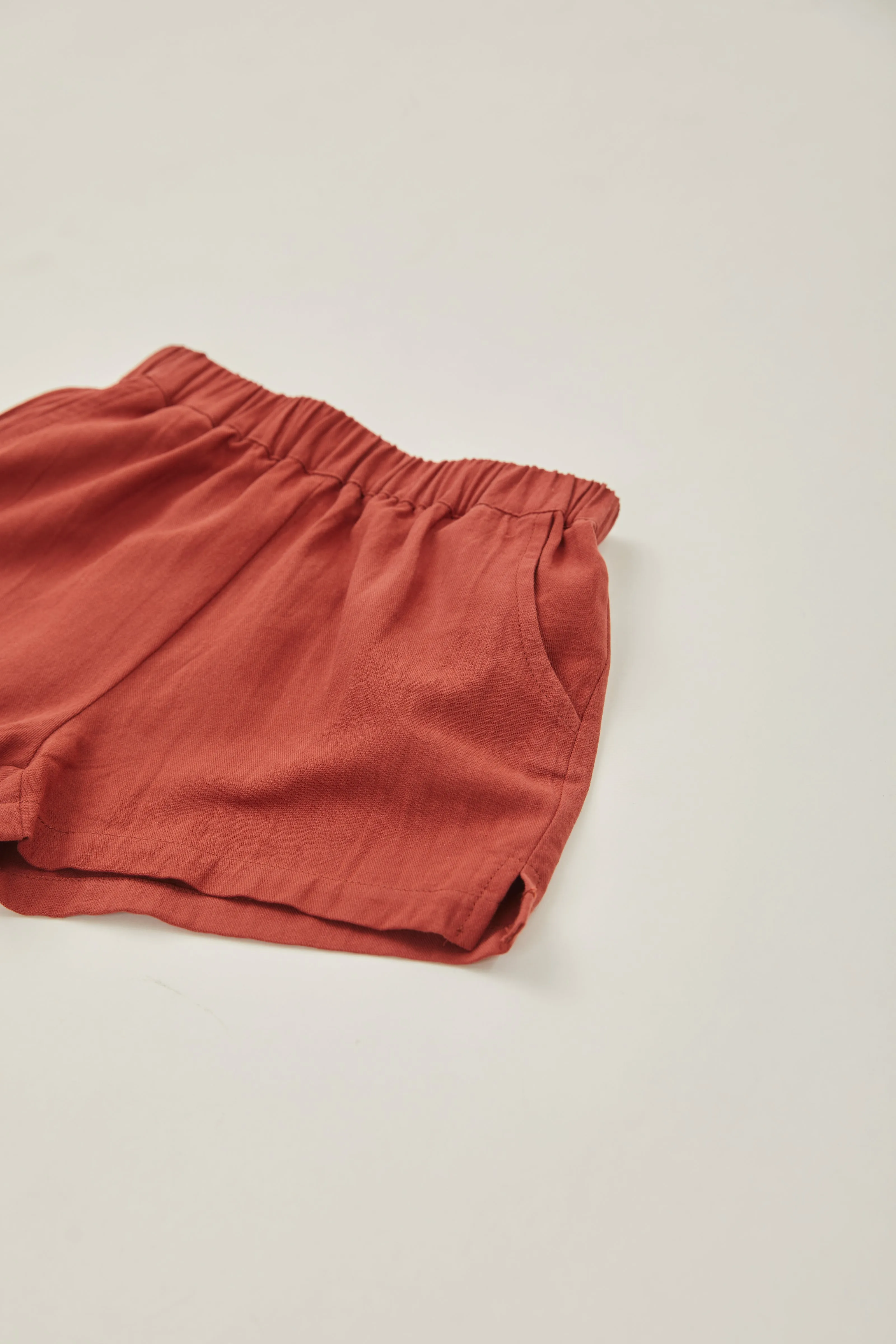 Mini Relaxed Shorts in Sienna