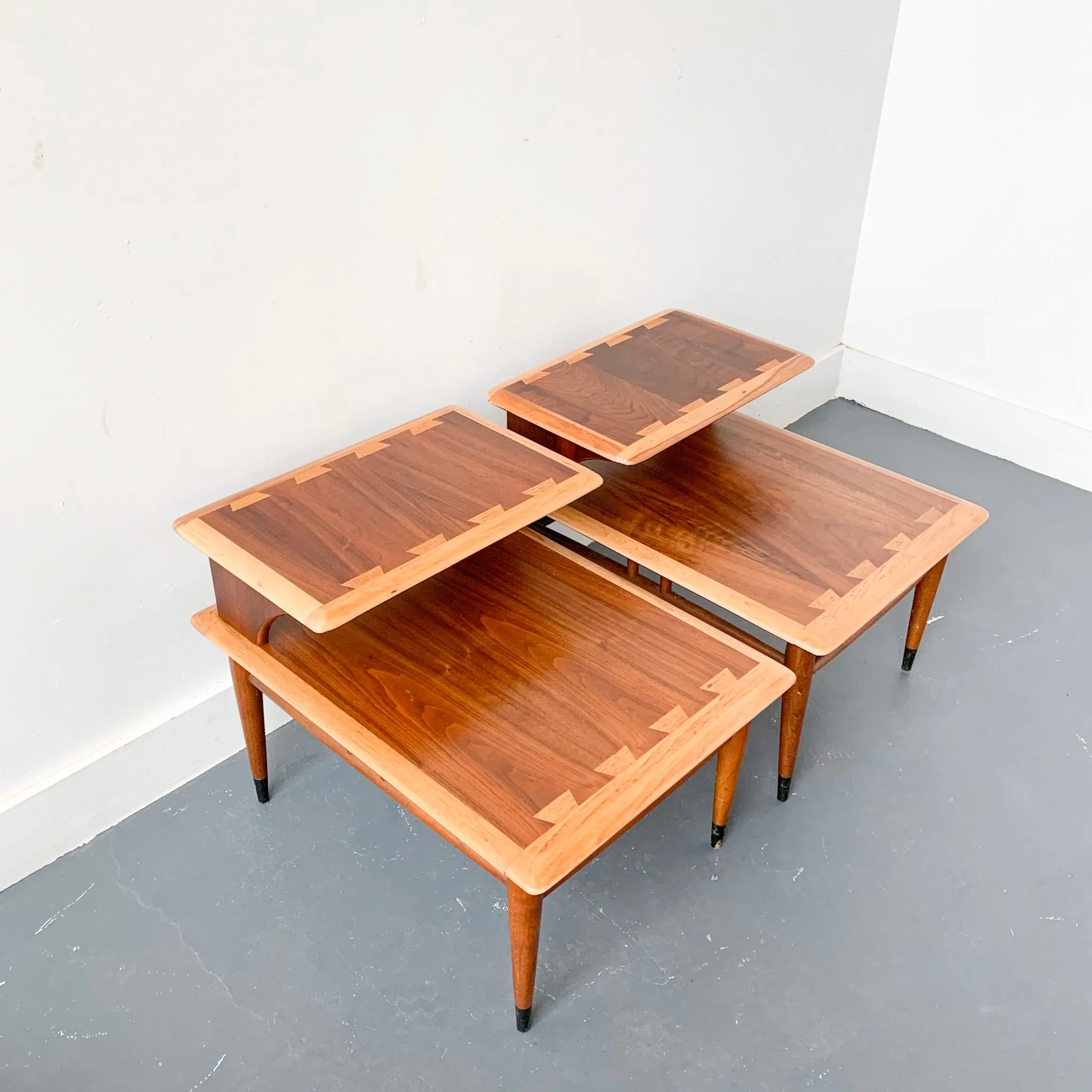 Pair of Lane Acclaim End Tables