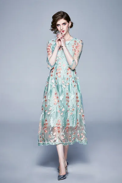 Slim 3 / 4 Sleeve Lace Embroidered Dress